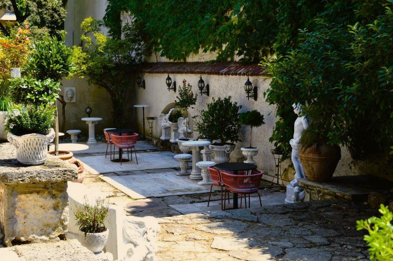 Petreceri corporate private și evenimente business la EkoGroup Vila 28 Petreceri corporate private și evenimente business la EkoGroup Vila